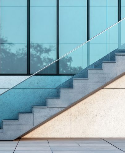 Installation de garde-corps vitré fixation nez de dalle pour escalier à Lyon