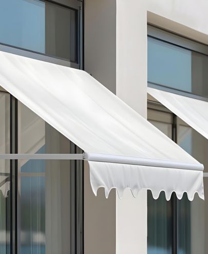 Pose de store banne sur mesure avec lambrequin pour balcon à Lyon