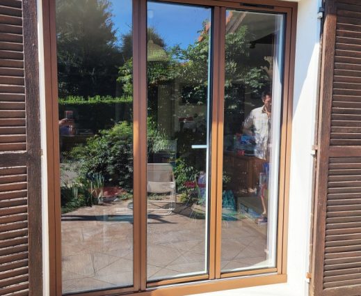 Installation de portes-fenêtres en aluminium à CHAPONNAY